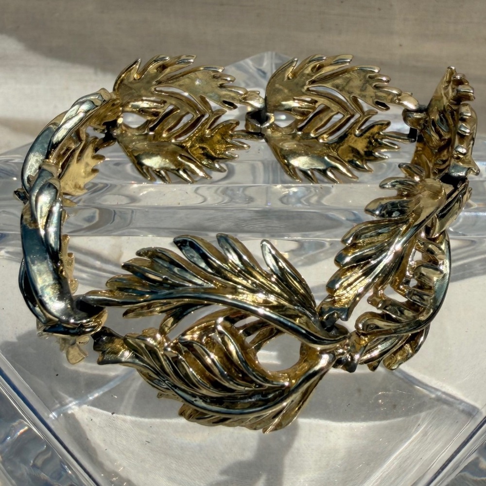 Lisner Vintage Gold Tone Feather Leaf Link‎ Bracelet